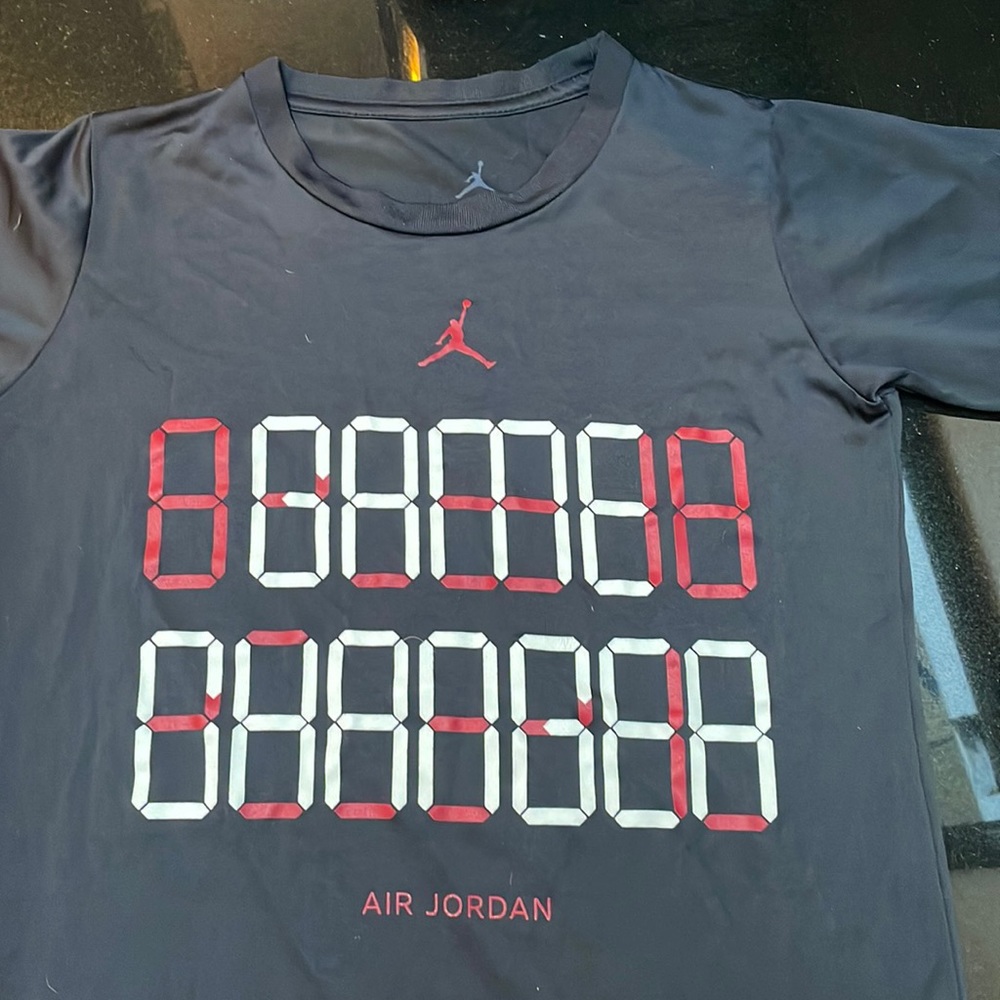 Jordan game changer tshirt kids small